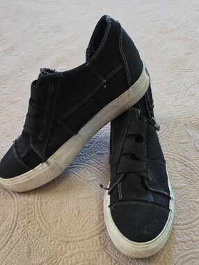 Black High-Top Canvas Sneakers with White Soles
